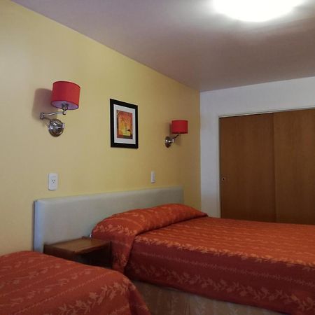 ניוקואן Hotel Crystal מראה חיצוני תמונה