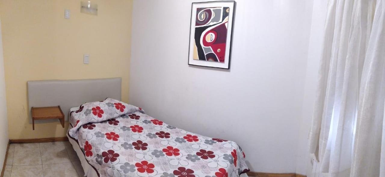 ניוקואן Hotel Crystal מראה חיצוני תמונה