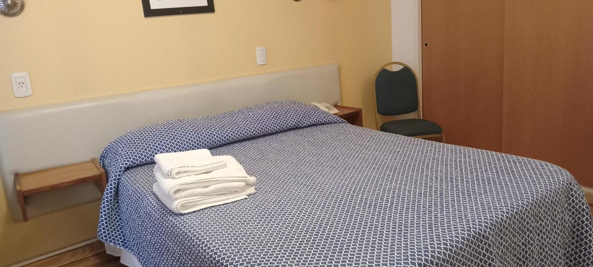 ניוקואן Hotel Crystal מראה חיצוני תמונה