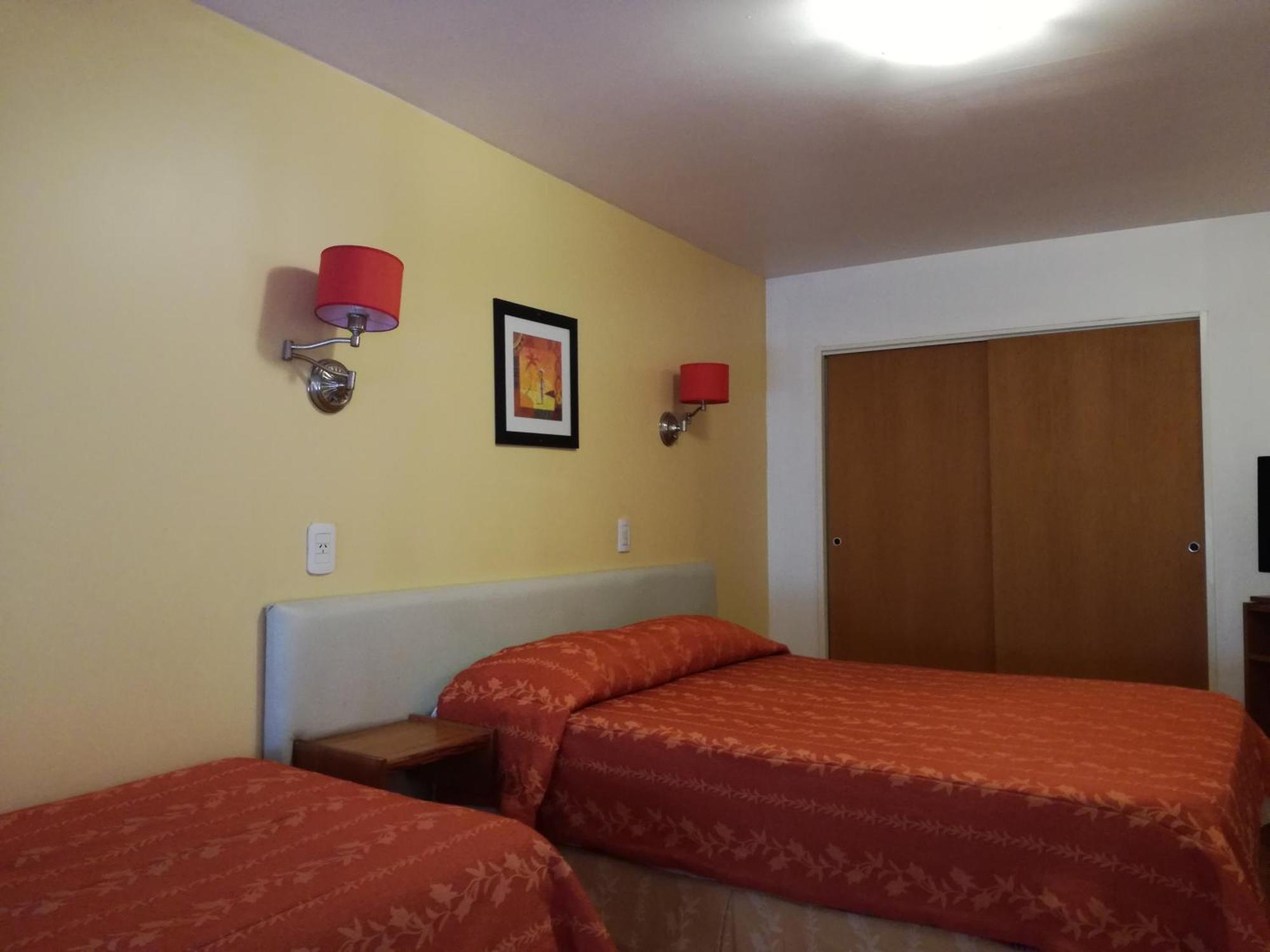 ניוקואן Hotel Crystal מראה חיצוני תמונה