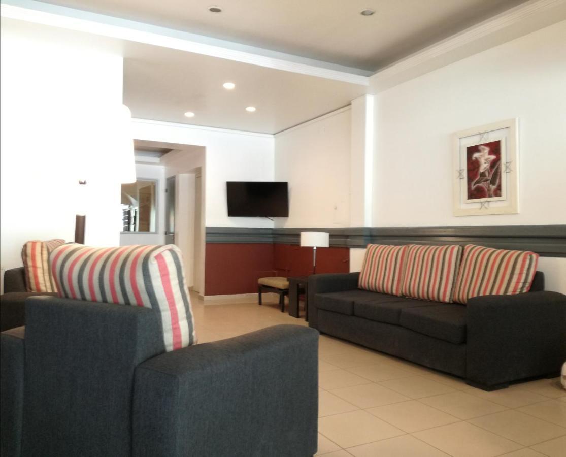 ניוקואן Hotel Crystal מראה חיצוני תמונה